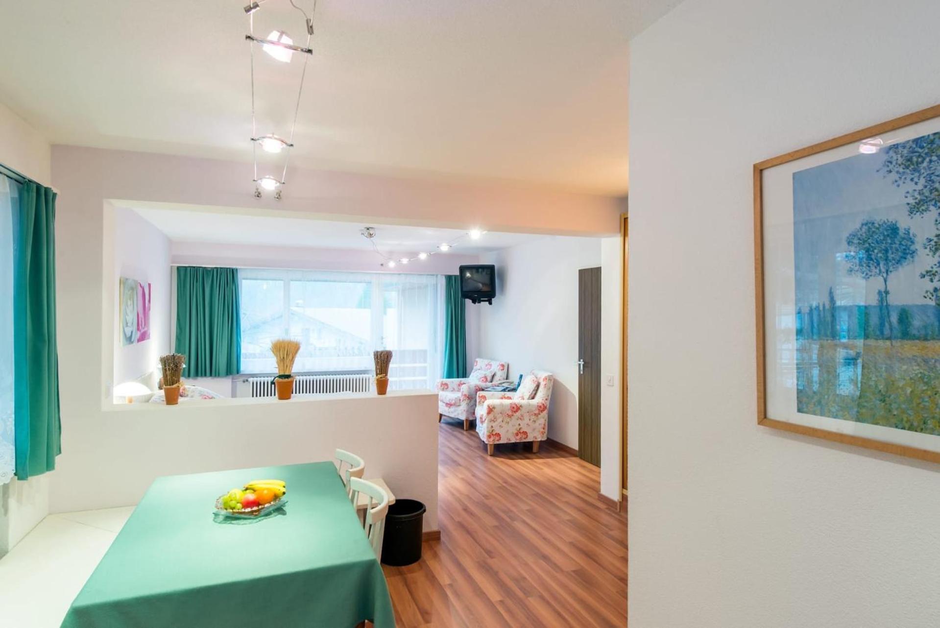 Badehotel Salina Maris - Wellness & Vintage Mörel Exteriör bild
